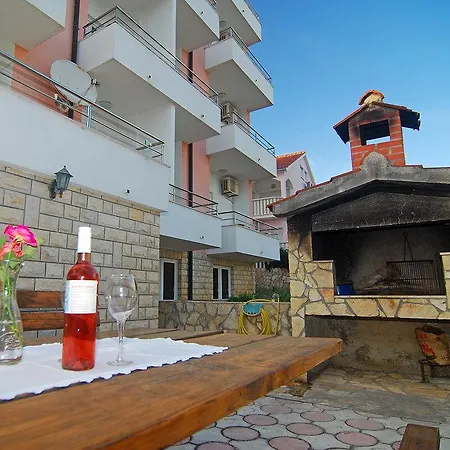 Kairos Apartman